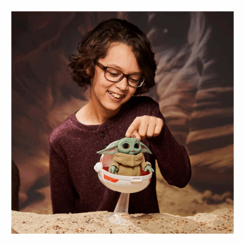 The mandalorian Baby Yoda animatronico Hasbro - Imagen 4